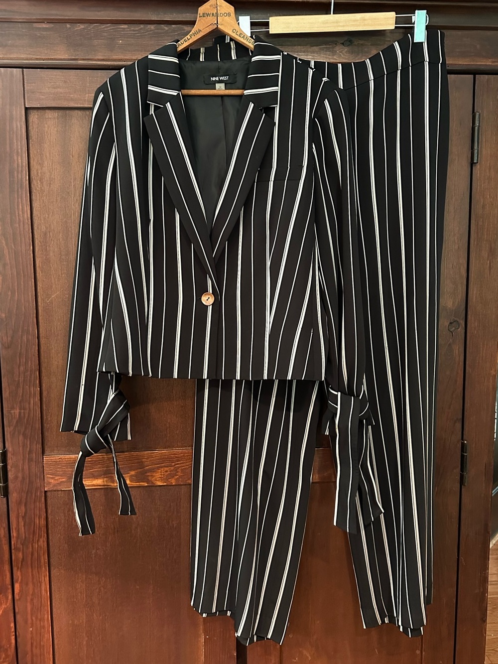 Nine West • women’s 2 piece wide leg set • suit